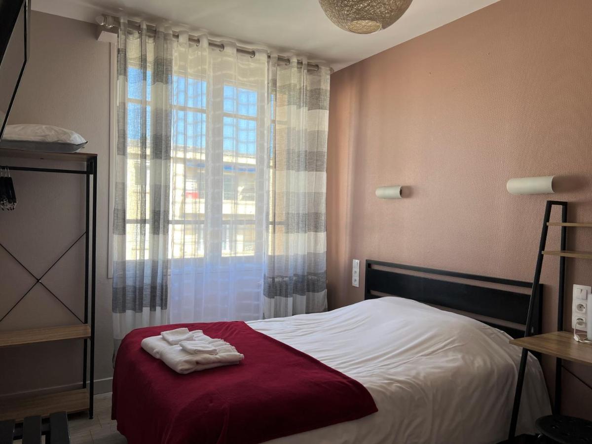 Logis Hotel Des Causses Millau Exterior foto