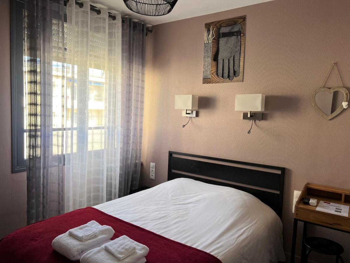 Logis Hotel Des Causses Millau Exterior foto